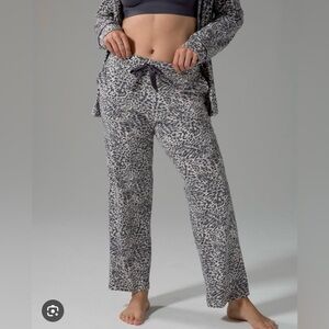 Soma embraceable long pajamas in cheetah print!